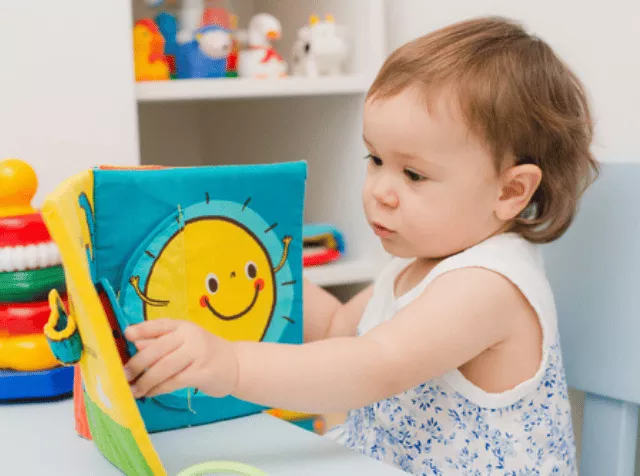 Dětské knihy s barevnými ilustracemi podporují představivost a radost ze čtení - pluxee.cz