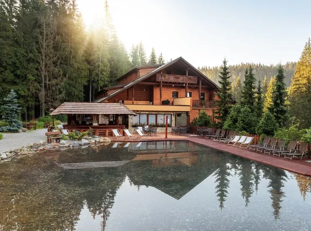 Hotel Ondrášův dvůr v Beskydech s termálním wellness pro odpočinek v přírodě - pluxee.cz