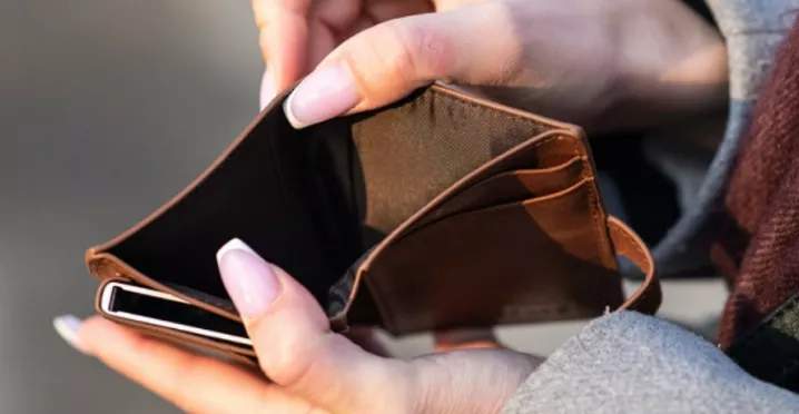 Nač čekat na výplatu? V Cafeterii si její část lze vybrat hned