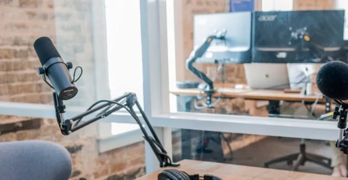 Podcast Po HRstech: Jak se udržovat v dobré kondici při sedavém zaměstnání?