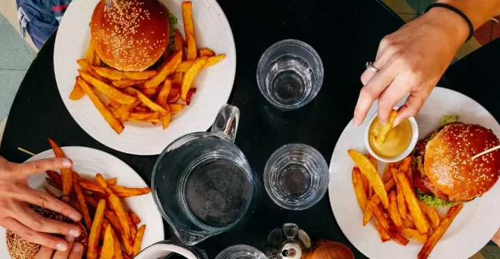 Elektronické stravenky a jejich růst na trhu: Tipnete si, kde všude s nimi zaplatíte?