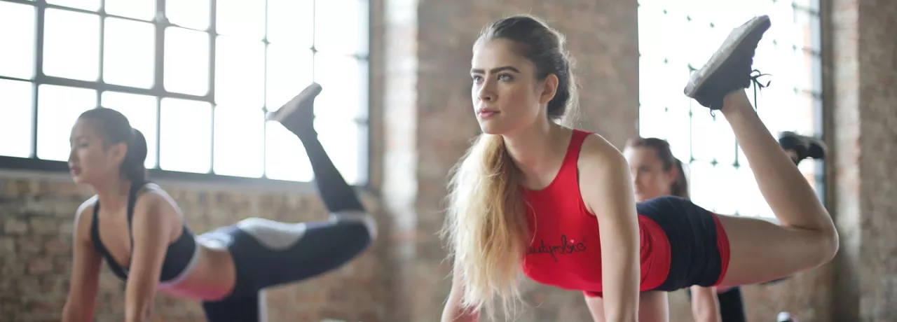 Jak se dostat s benefity do formy před plavkovou sezónou?