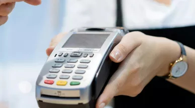 Nejvýhodnější stravenka má nově hodnotu 194 korun. Změna přichází po čtyřech měsících