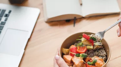 Ceny obědů narazily na svůj strop